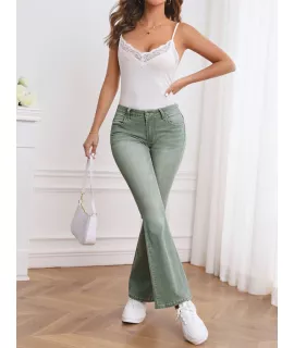 Jeans de pierna amplia con bolsillo oblicuo